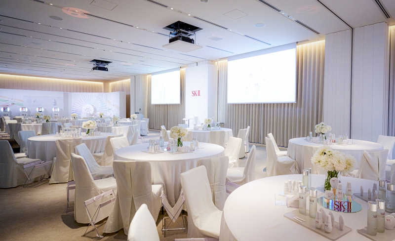 SK-II Brightening Products <br />Press Presentation<br />2025.12.10<br />DIRECTION / PRODUCTION